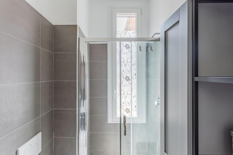 Others 3, Casa Monti - Pavia City - by Host4U, Pavia