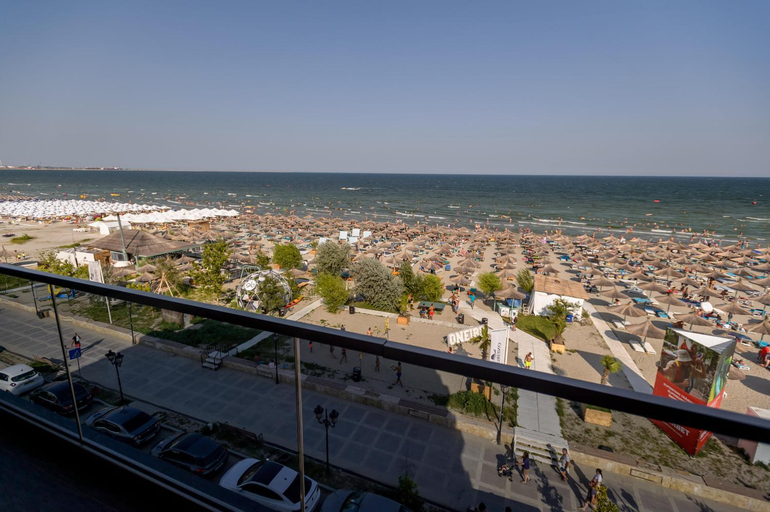 Others 5, Plazza Mamaia Nord, Navodari