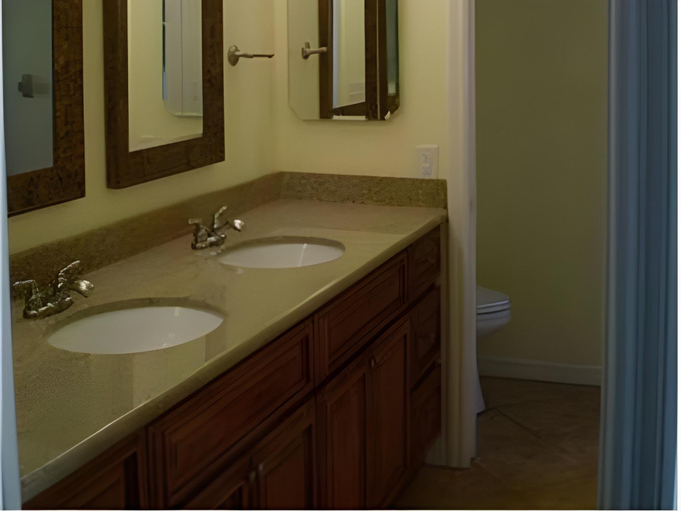 Bathroom 3, Villa Angel's Haven, Lee