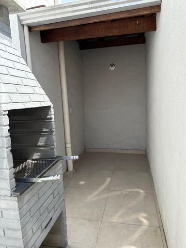 Others 3, CASA DOS VENTOS, São Vicente