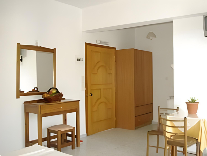 Others 4, Arsinoi Studios and Apartments, Faistos