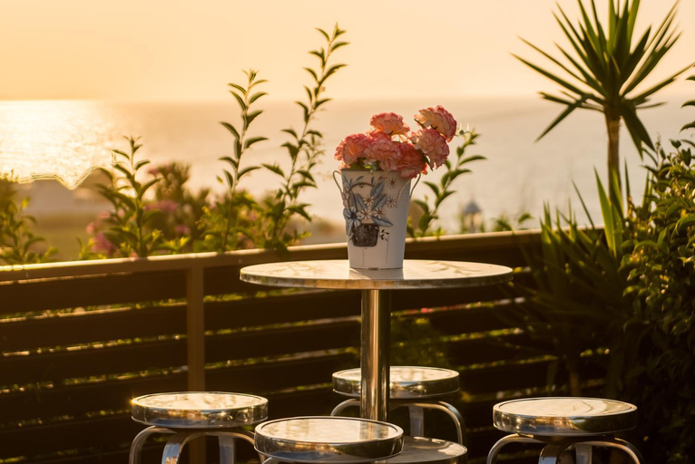 Food & Drinks 5, Villa Apollon II, Crete