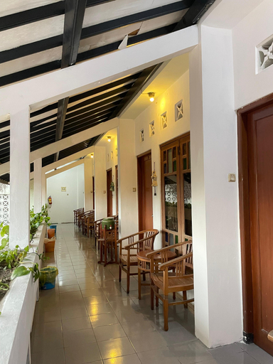 Food & Drinks 5, Pi Home by Perwira Hub, Yogyakarta