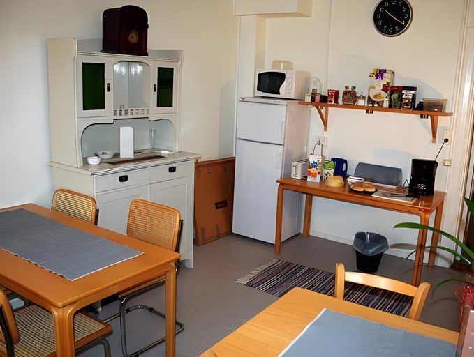 Others 3, Solakoop B&B, Karlstad