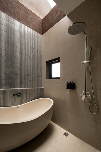 Bathroom, The Pillar Villas - Villa 1, Malang