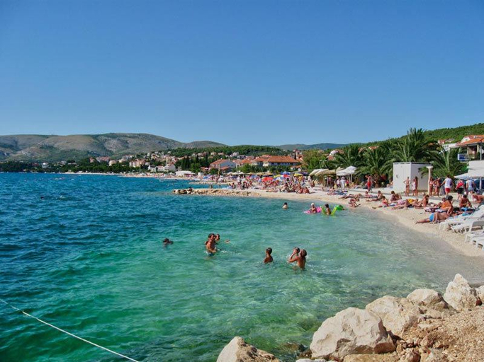 Beach 3, Ljiljana Apartment, Okrug
