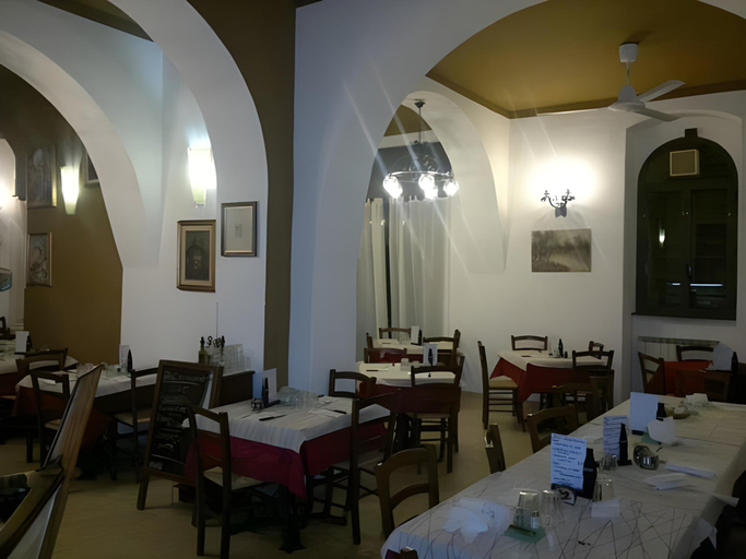Food & Drinks 4, Bella Napoli Guesthouse Trattoria Pizzeria, La Spezia