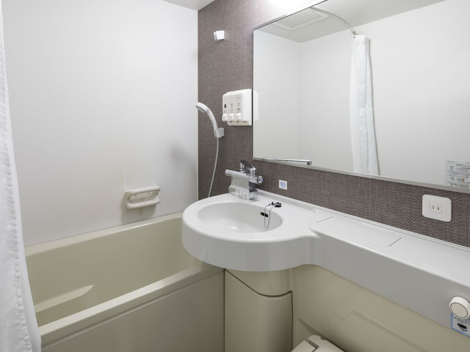 Bedroom 4, Comfort Hotel Tokyo Higashi Nihombashi, Chūō