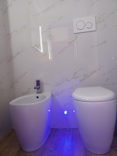 Bathroom 2, All'1 di Rajno' Relaxing ApartHotel, Lecce