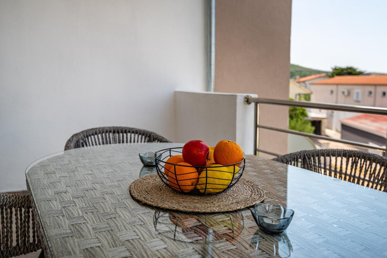 Others 5, Gorgeous Apartment In Rovanjska With Wifi, Jasenice