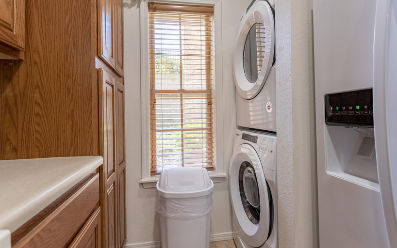 Bathroom 4, Simple Serenity 3 Bedroom Condo by RedAwning, Stone