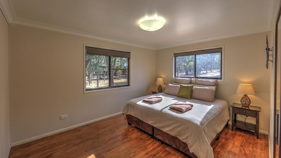 Bathroom 3, Tiny Away Escape at Granite Belt, Stanthorpe