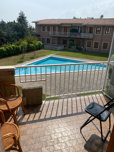 Others 5, Oasi, Brescia
