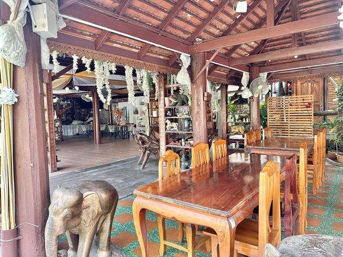 Food & Drinks 4, Montri Resort Donmueang Bangkok, Don Muang