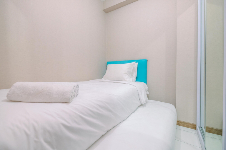Bedroom 3, Homey and Cozy Living 2BR Podomoro Golf View Apartment, Bogor