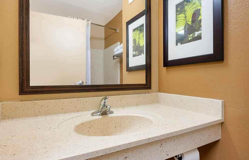 Bathroom 4, Extended Stay America Suites Cincinnati Covington, Kenton