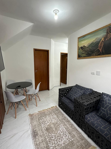Others 5, CASA DA ALEGRIA, São Vicente