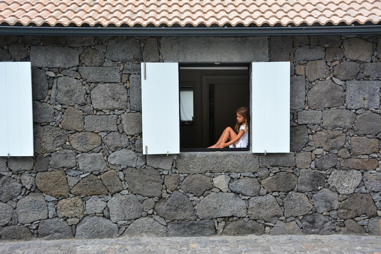 Others 4, Casa dos Botes - WhaleBoat House TER, Madalena