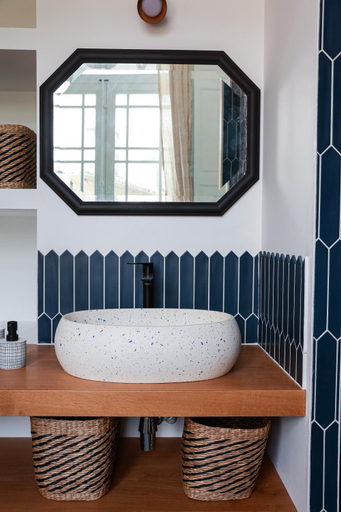 Bathroom 5, Maison Arcades Suite 2, Tarn-et-Garonne