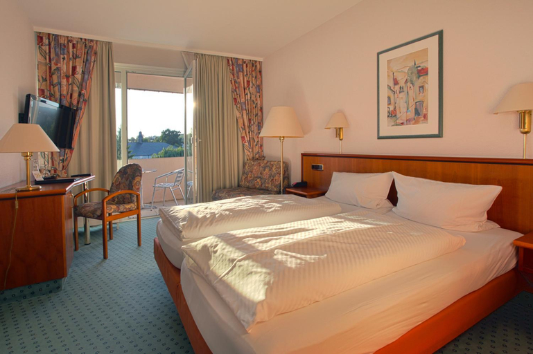 Bedroom, Hotel-Restaurant Esbach Hof, Kitzingen