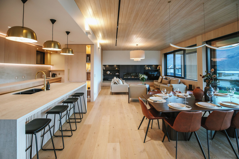 Food & Drinks 4, Platinum Ridge - Lake Views - Sleeps 8, Queenstown-Lakes