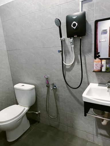 Bathroom 3, The Marak Village KB - Mini Homestay, Kota Bharu