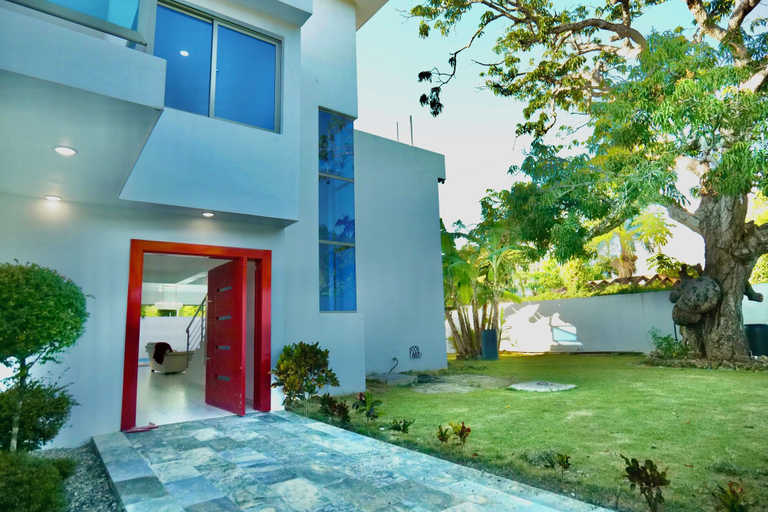 Exterior & Views 2, Villa Pravda Guerra 4BR 6BDS 12PAX, Santo Domingo Oeste