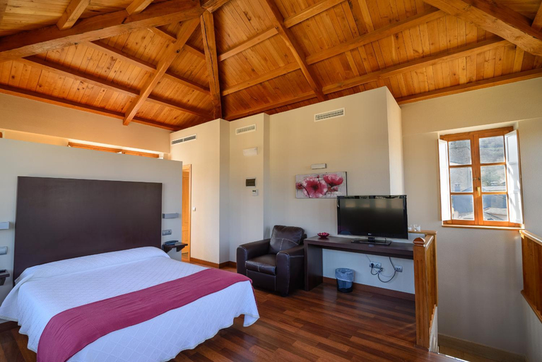 Bedroom 4, Hostal El Palacio, León