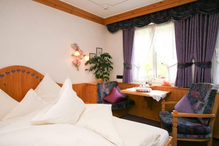 Bedroom, Hotel Restaurant Rengser Muhle, Oberbergischer Kreis