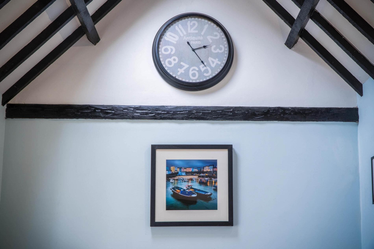 Exterior & Views 2, Stable Cottage - 1 Bedroom Cottage - Penally, Pembrokeshire