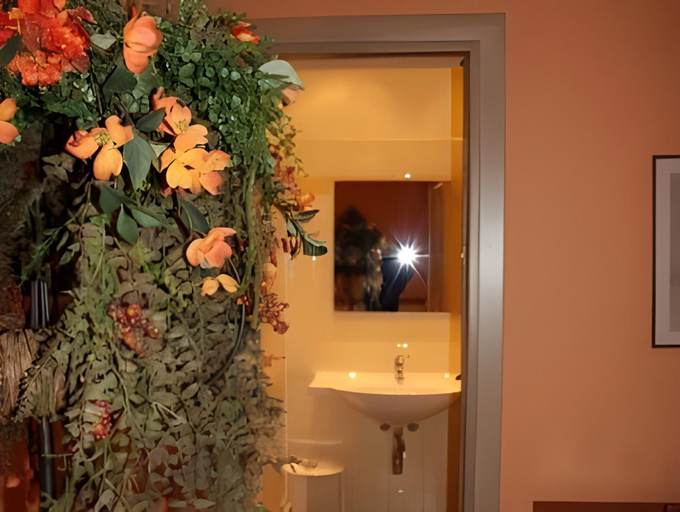 Bathroom 3, All'Imperatore, Cuneo