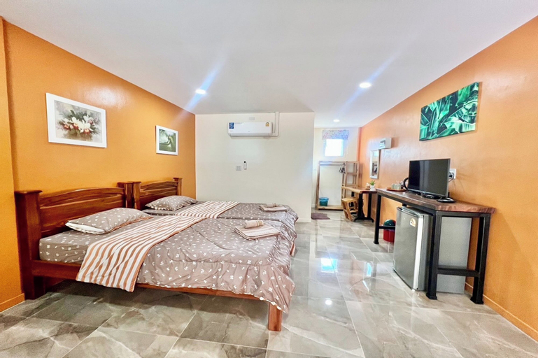 Bedroom 13