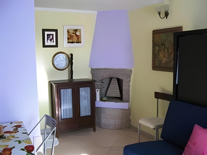 Others 5, B&B La Casetta, Rome