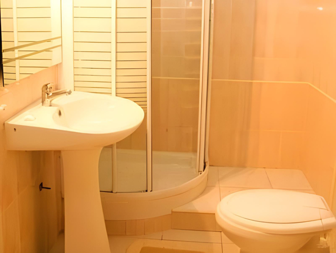 Bathroom 2, Belo Horizonte, Lagos