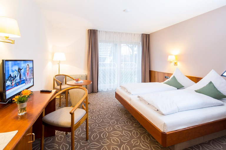 Bedroom, Hotel Gasthaus Adler, Ravensburg