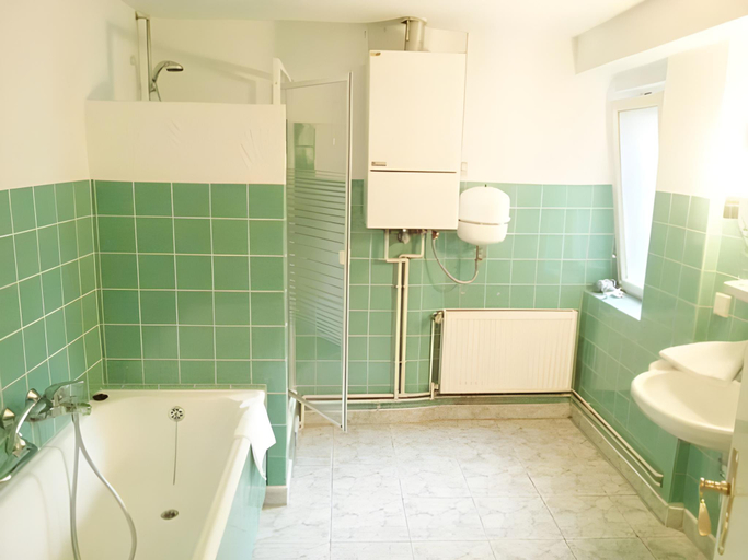 Bathroom 2, Deutsches Haus, Region Hannover