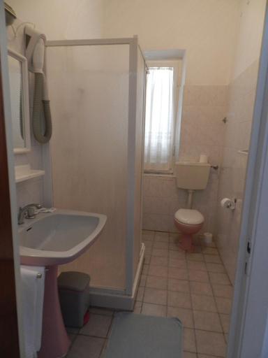 Bathroom 4