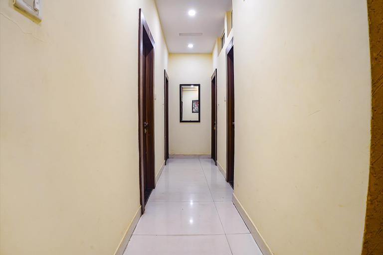 FabExpress Shri Villas, Bhopal