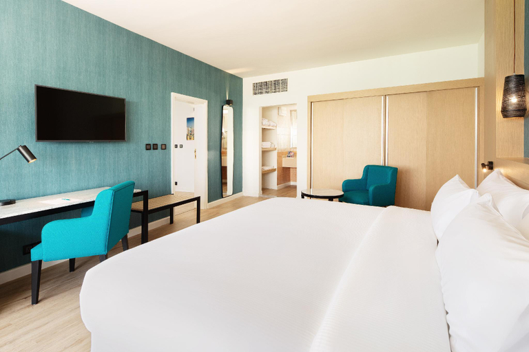 Bedroom 3, Occidental Sharjah Grand, Sharjah City