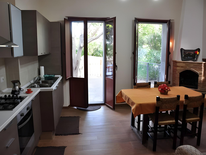 Others 5, Villa Venere Sicily, Catania