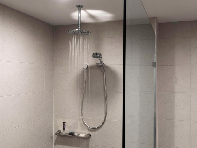 Bathroom 27