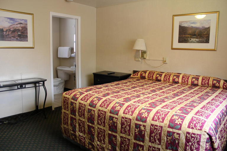 Others 5, Lava Spa Motel & RV, Bannock