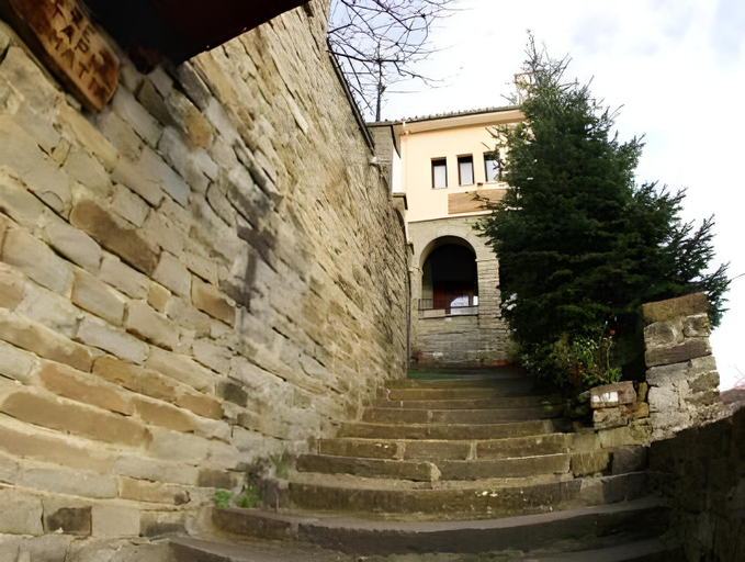 Others 2, Lefteris, West Macedonia