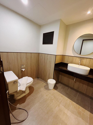 Bathroom 2, Wanathara Resort, Wang Thong