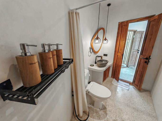 Bathroom 3, Hillstone Luxury Village, Badung