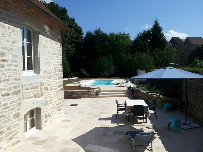 Sport & Beauty, La Tour Charlemagne, Jura