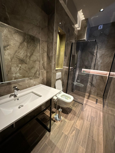 Bathroom 3
