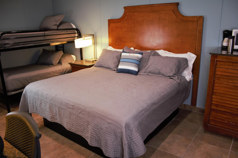 Bedroom 2, Lewis & Clark Resort, Yankton
