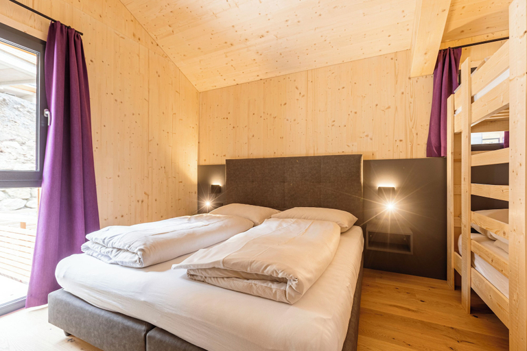 Bedroom 3, Naturchalets Turracher Höhe by ALPS RESORTS, Murau