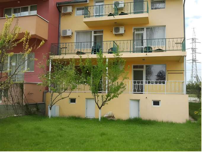 Others 4, Casa Raul, Tuzla